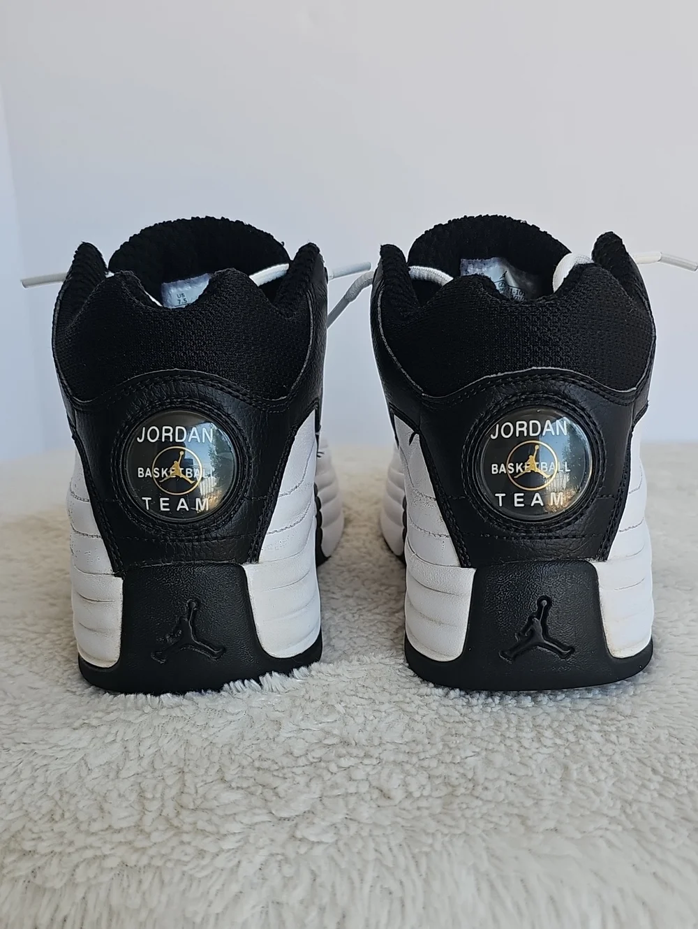 ​Jordan Jumpman Team 1 Black White Gold Size [7.5] Great Condition